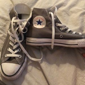 grey converse